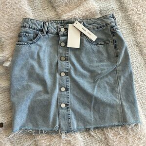 Y imoso Denim distressed Jean skirt, button up front, size 10, NWT